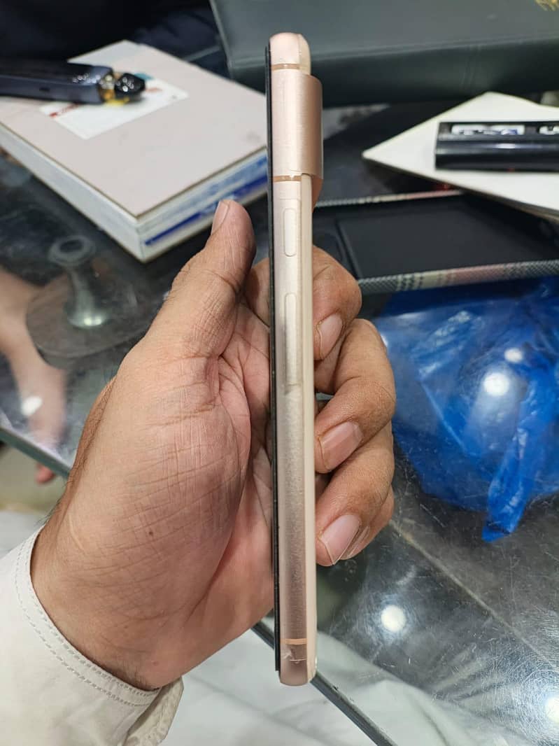 Google Pixel 8 1