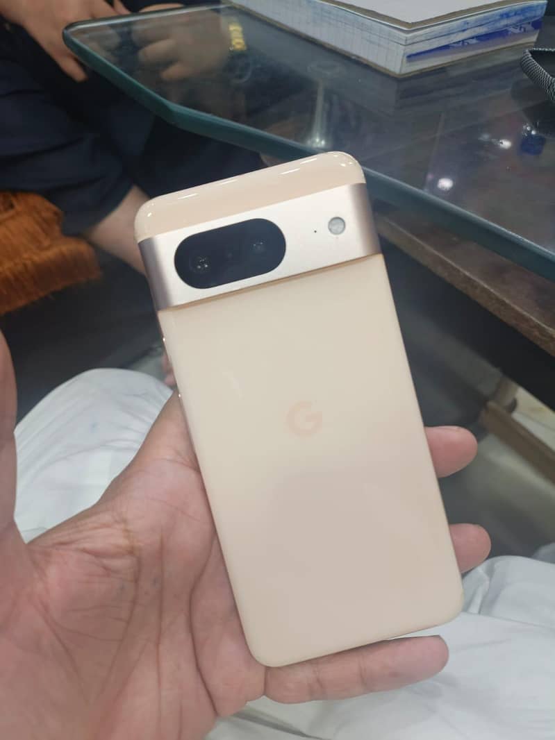 Google Pixel 8 5