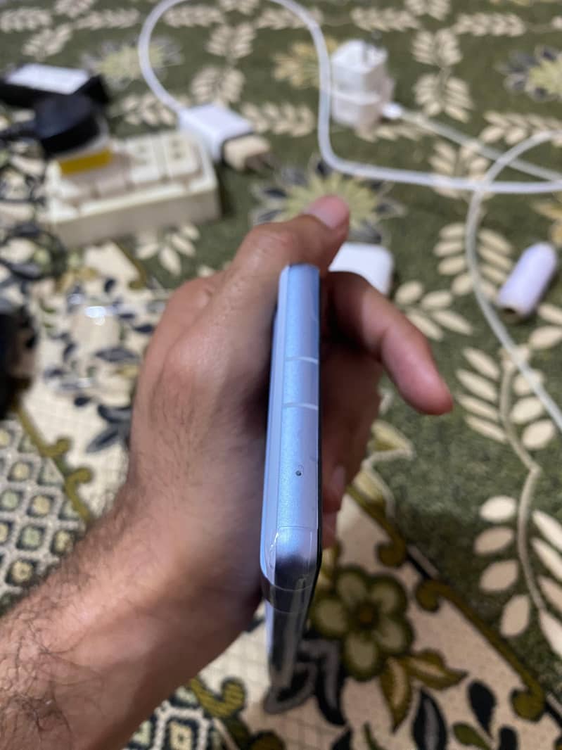 Google Pixel 7a 4