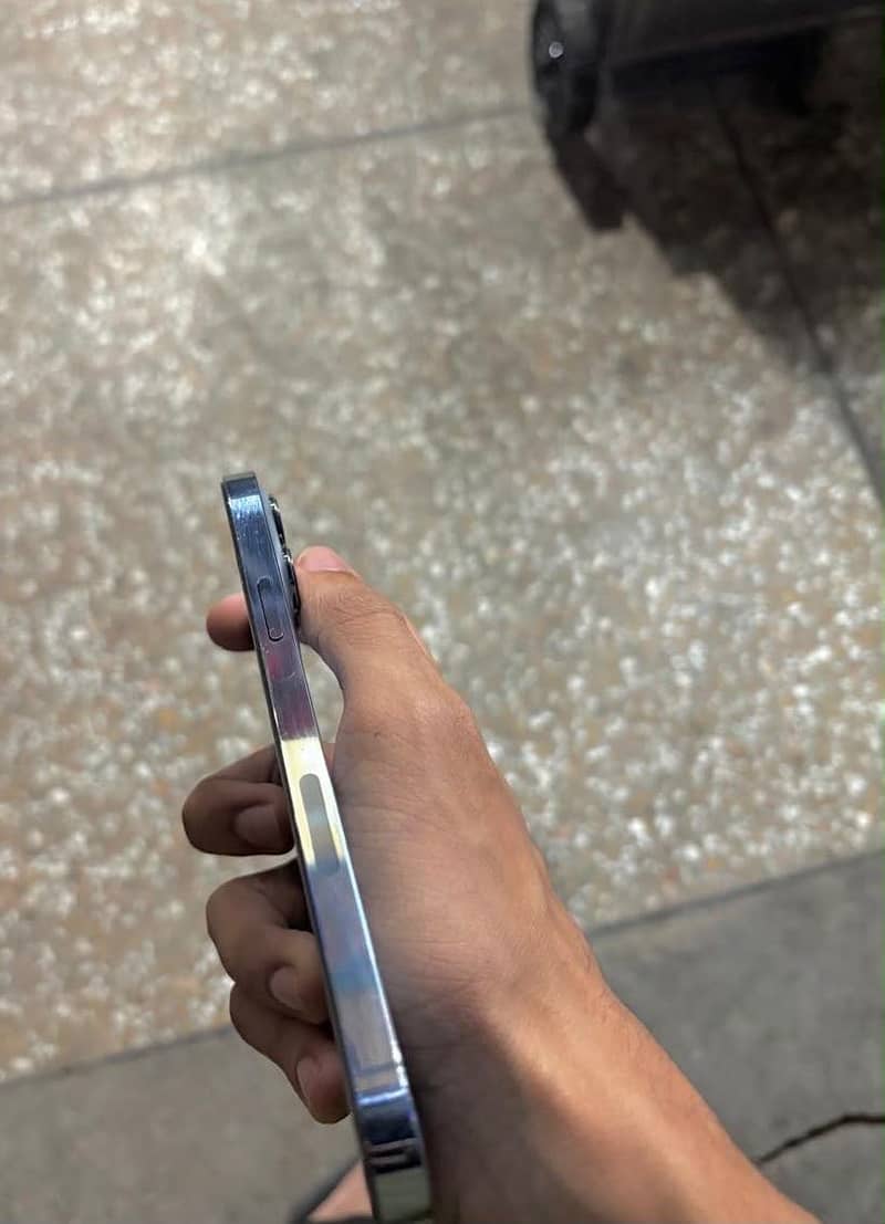 Apple iPhone 13 Pro Max 5