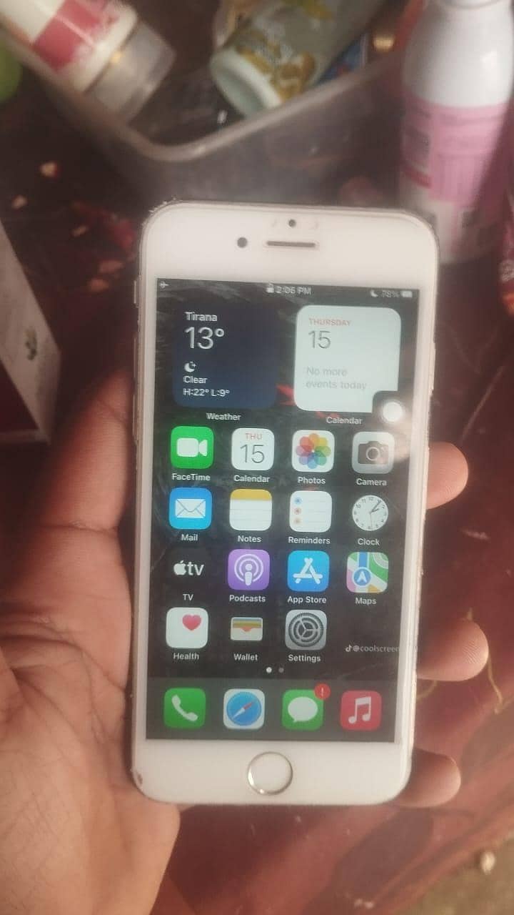Apple iPhone 6S 4
