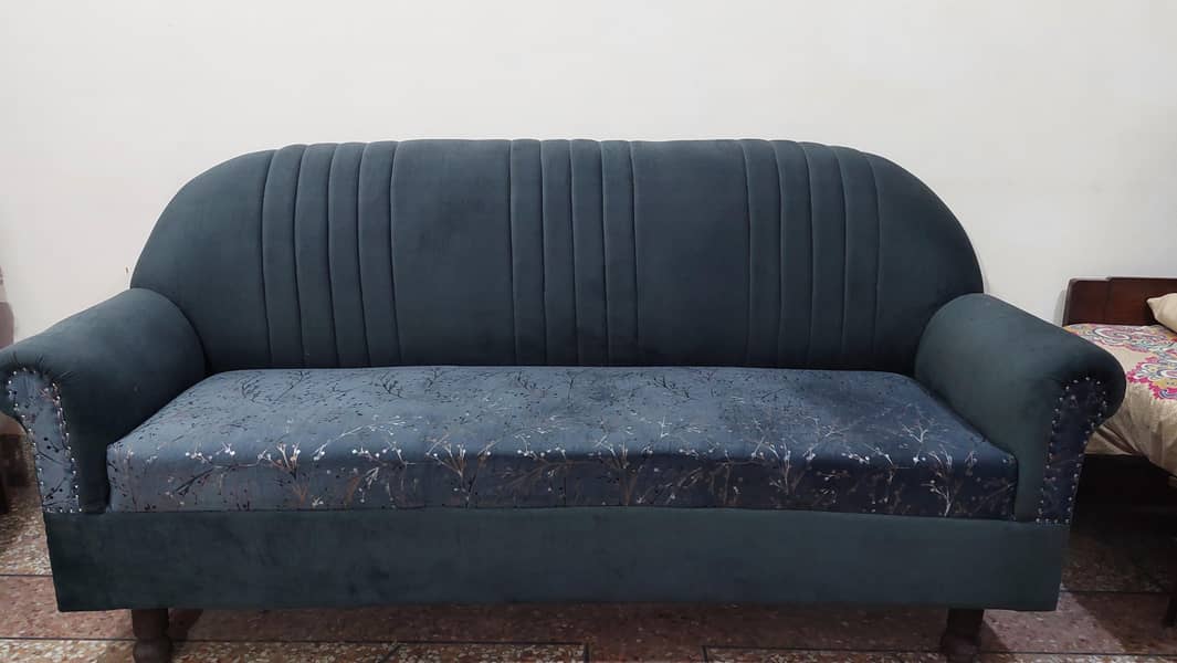 6 seater sofa 0