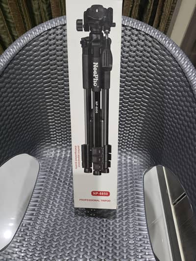 Neepho professional tripod stand for sale