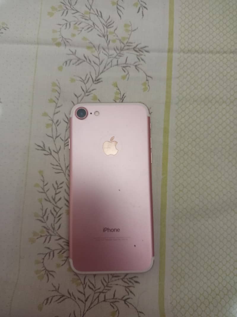 iPhone 7 3