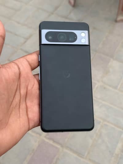 Google Pixel 8 Pro