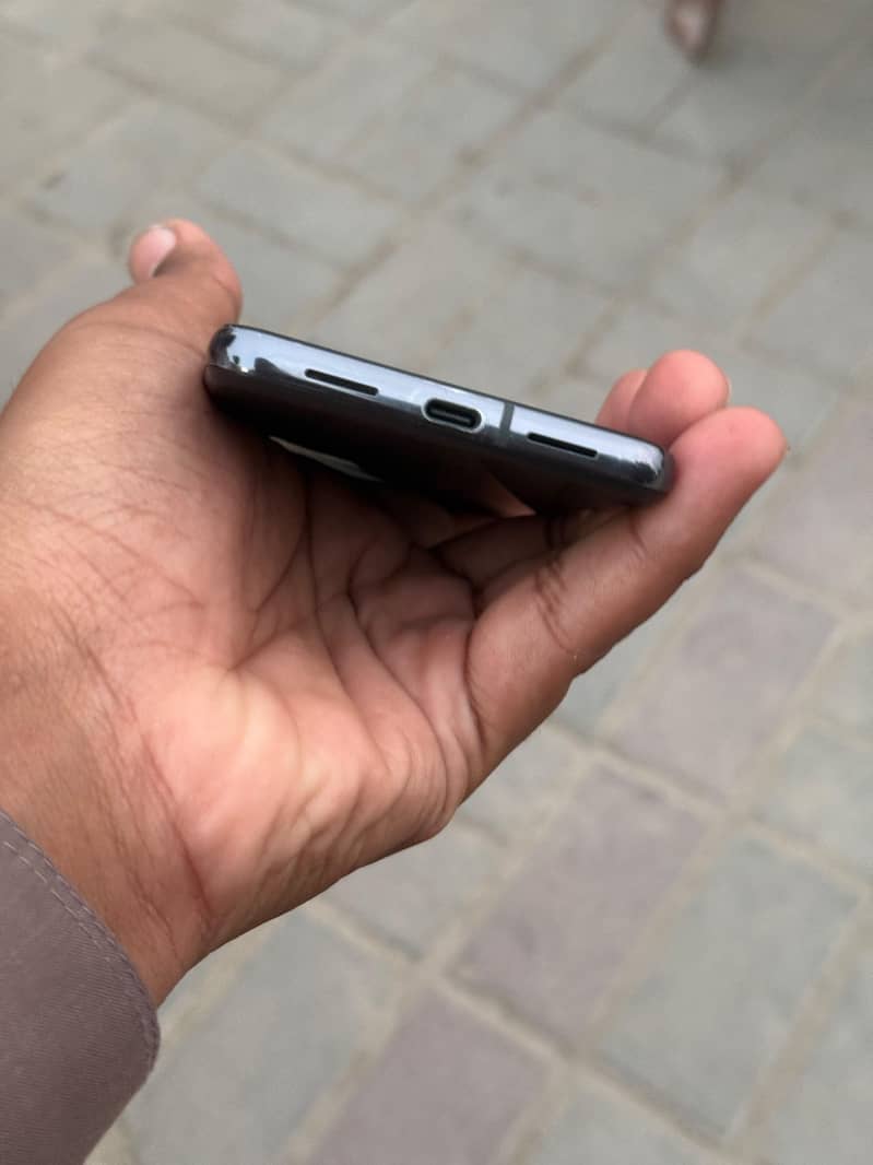 Google Pixel 8 Pro 7