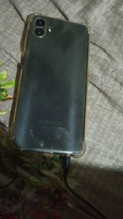 Samsung Mobile A04