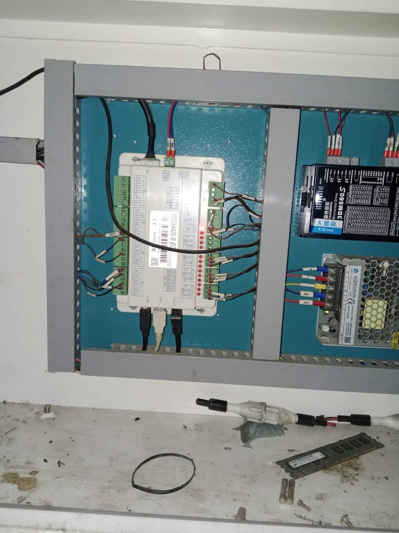 Lazzer cutting machine 8