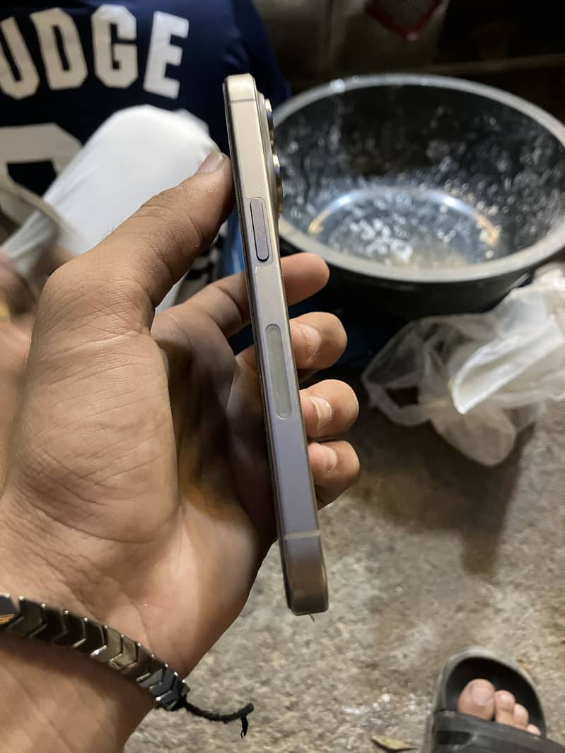 Apple iPhone 15 Pro 5