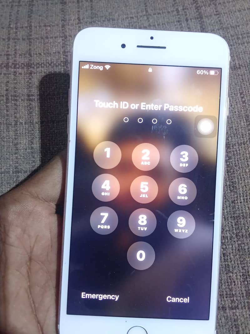 Apple iPhone 7 Plus 1