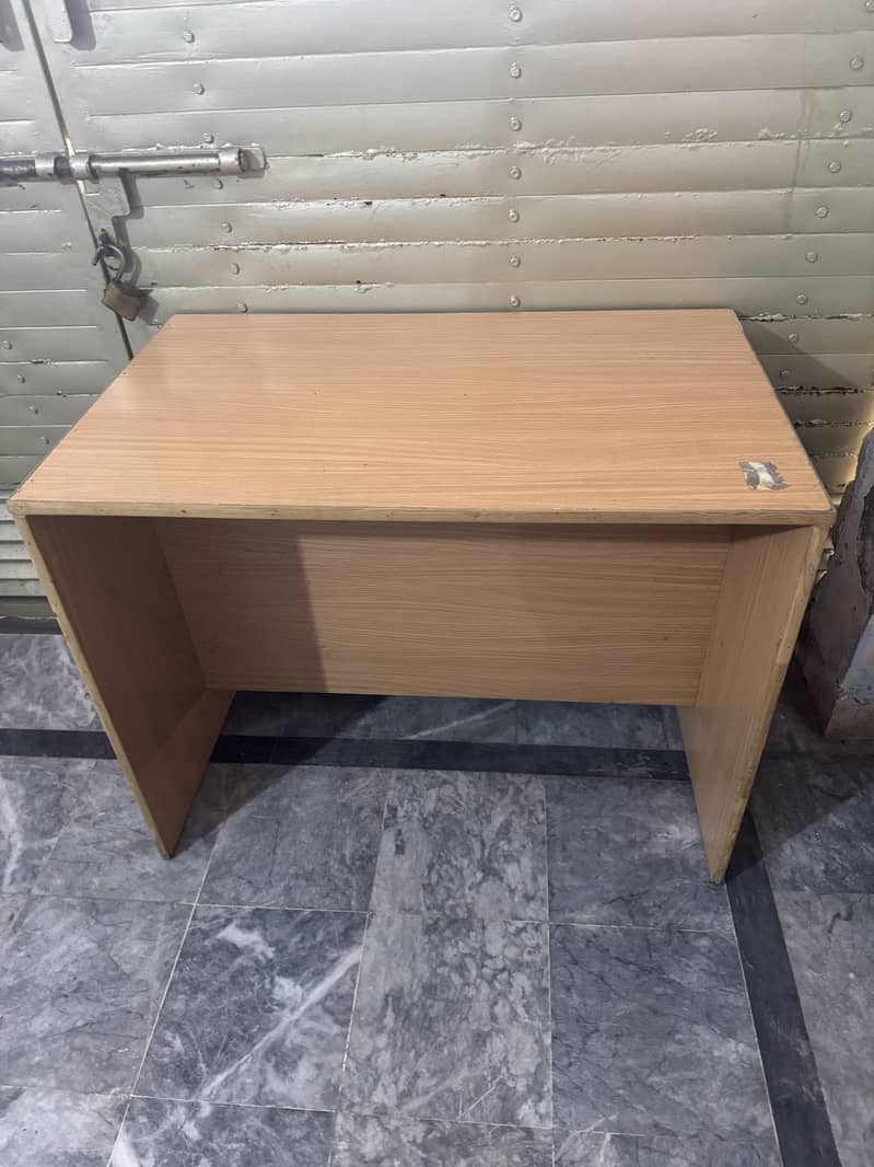Computer Table 5