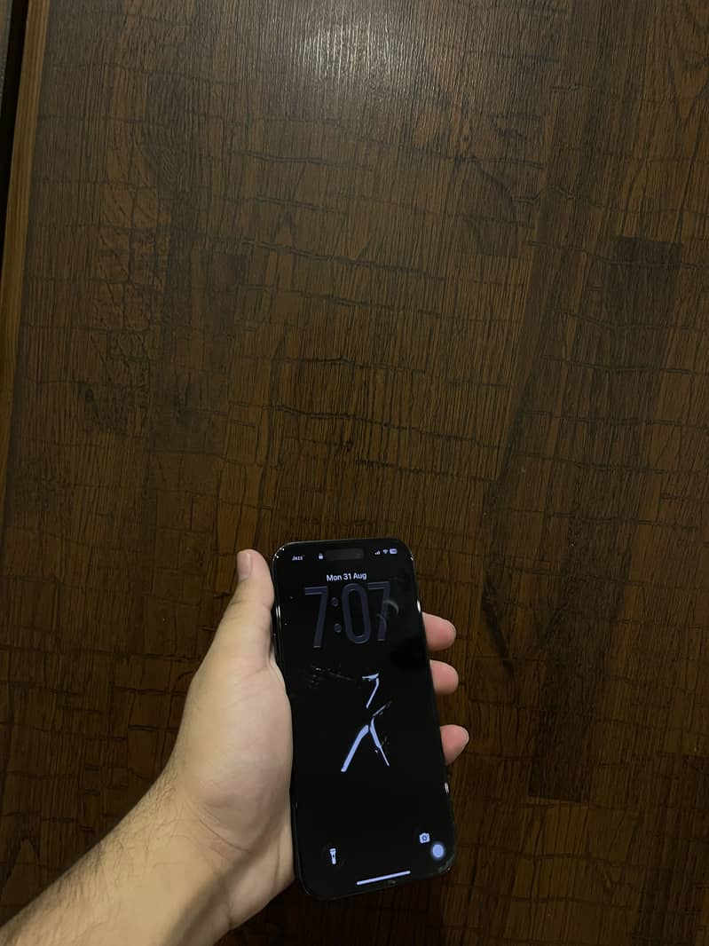 Apple iPhone 15 Pro 2