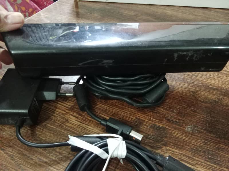 Xbox 360 with two wireless controller with Kinect sensor 1