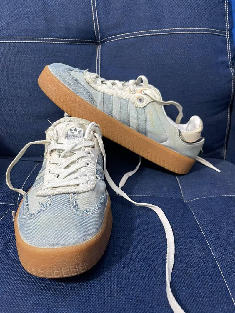 Shoes 0
