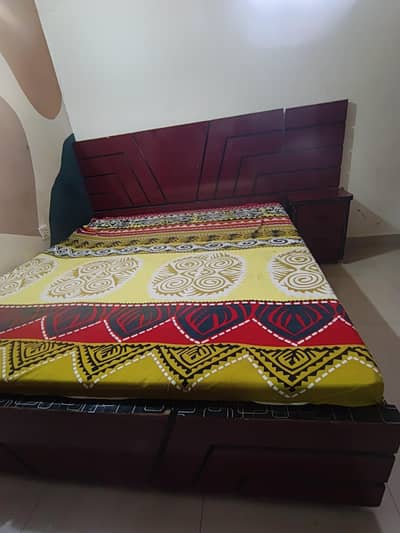 Bedroom Furniture Set for Sale – Bed, Dressing Table & Wardrobe (Used)