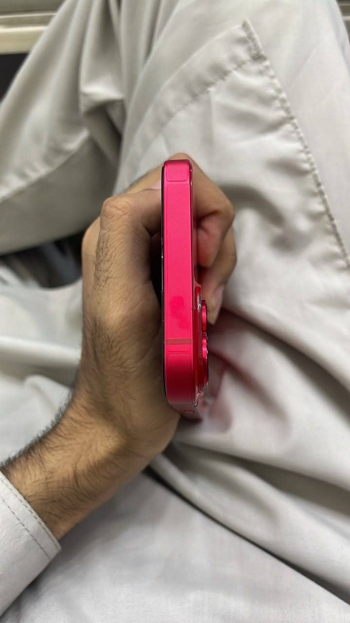 Apple iPhone 14 5