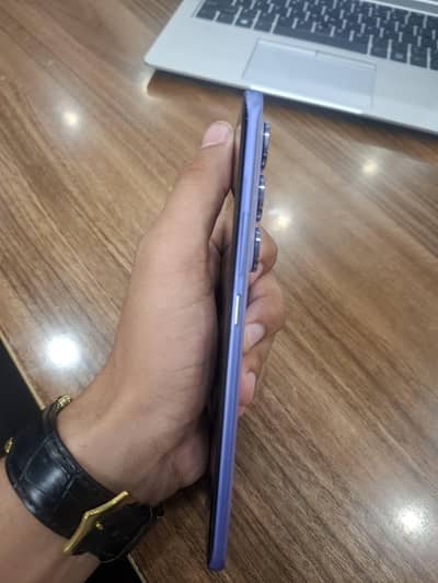 Infinix hot 60 pro plus slightly used