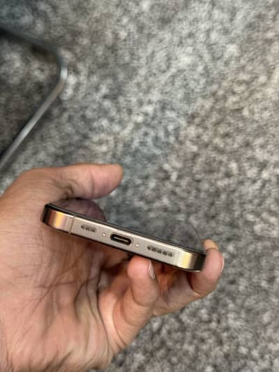 Apple iPhone 16 Pro With Box Brand New Condition