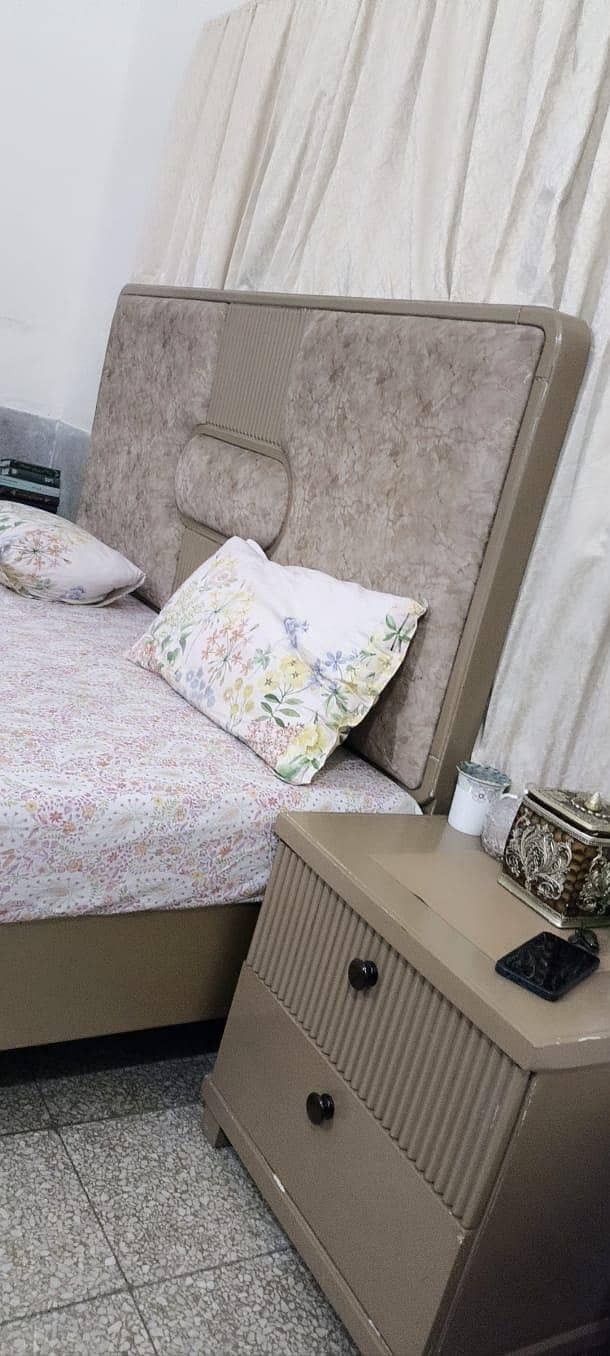 bed set and dressing 1