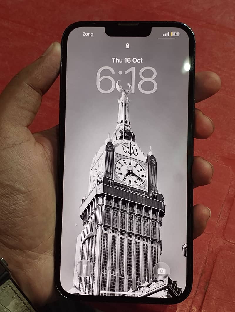 Apple iPhone 13 Pro Max 4