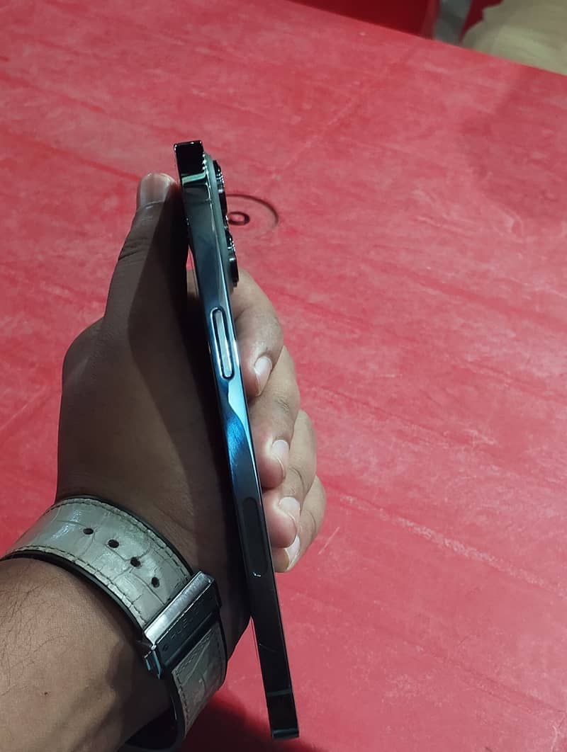 Apple iPhone 13 Pro Max 7
