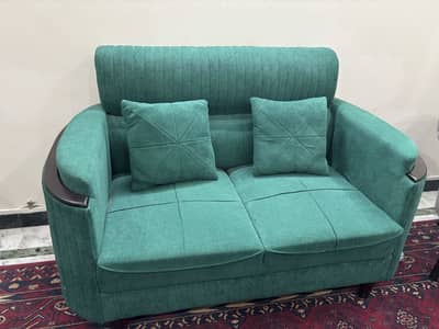 2-Seater Sofa in Towel Fabric – 10/10 Condition