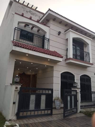 5 Marla Beautiful House For Sale Park View City Islambad