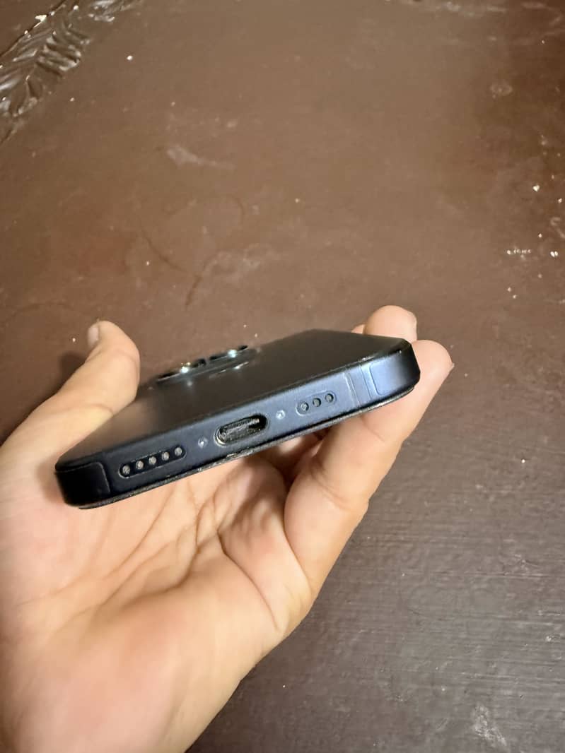 IPhone 15 Pro jv 1