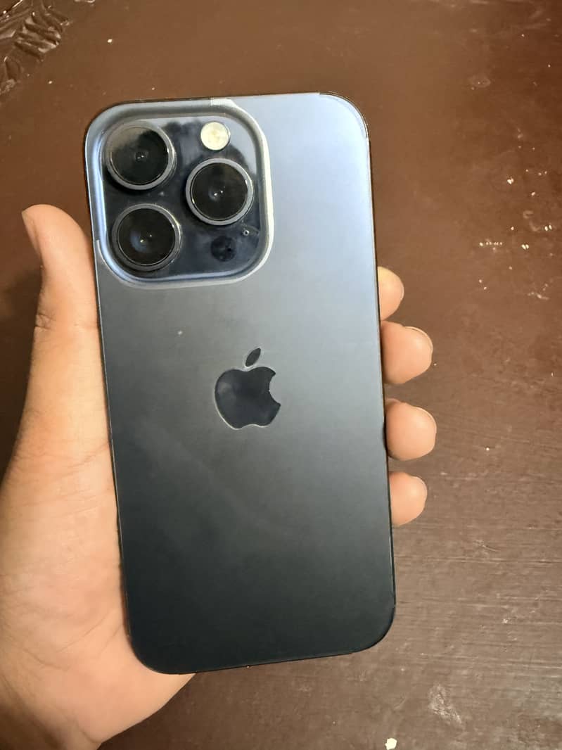 IPhone 15 Pro jv 2