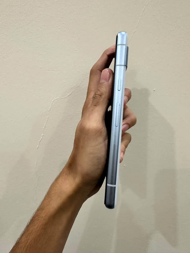 Google Pixel 7a 1