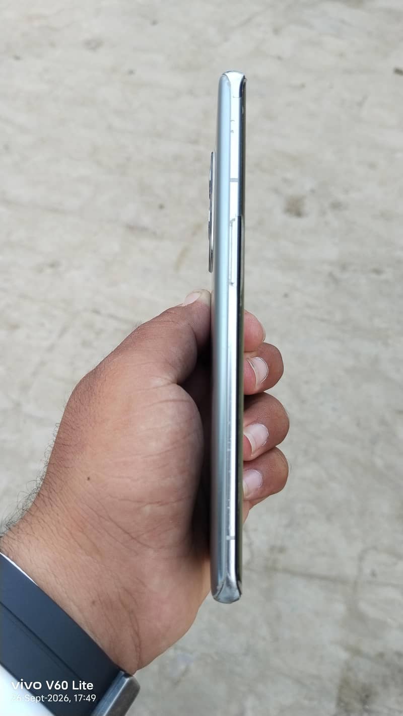 One Plus 9 Pro 1