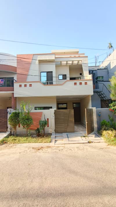 5Marla House For sale in Johar Town Near Shadiwal chowk 4Bed 03029529359