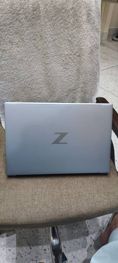 HP Zbook Furry G9
