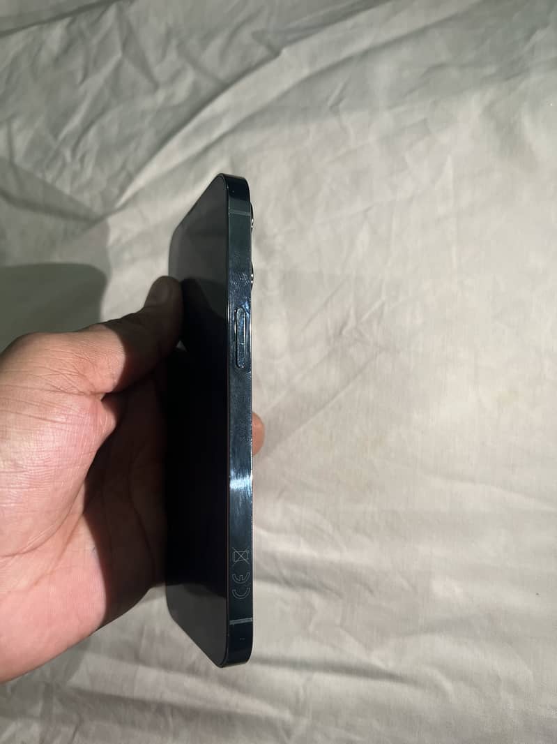 Apple iPhone 13 Pro 3