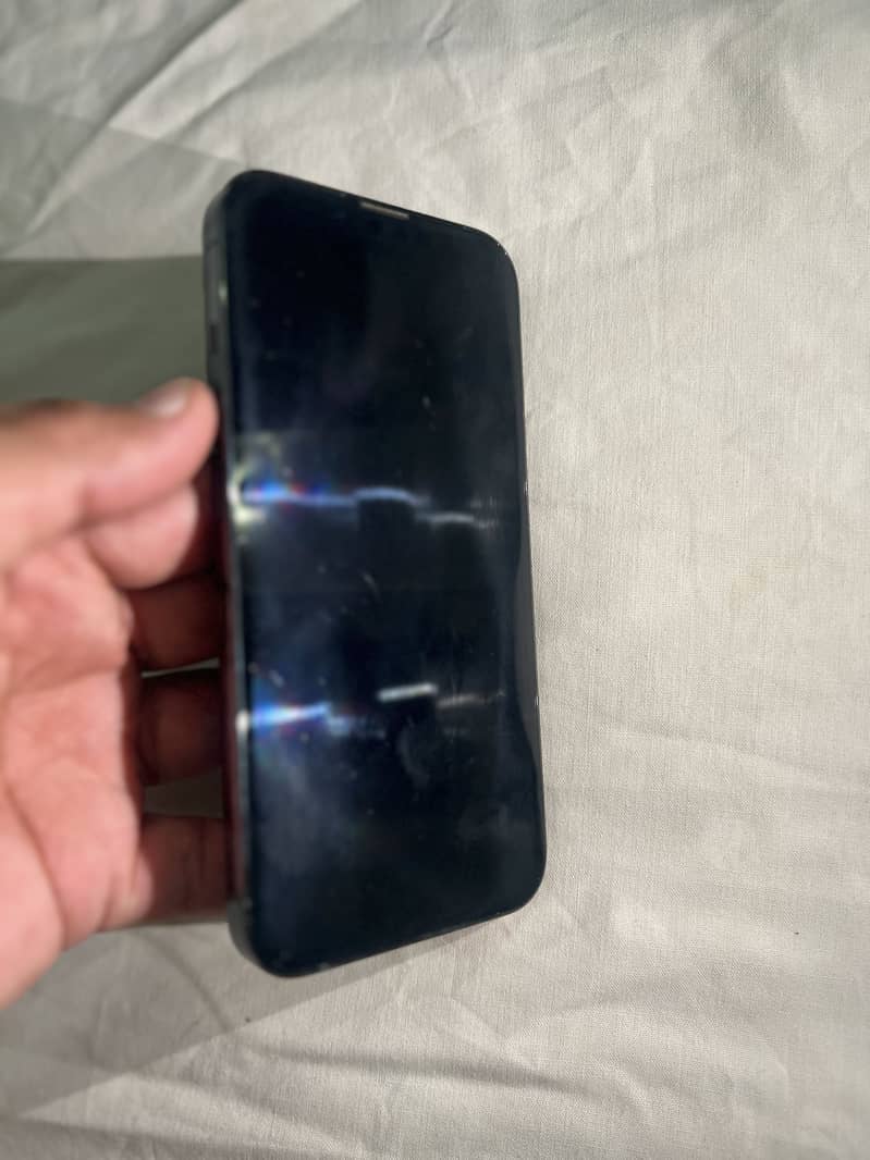 Apple iPhone 13 Pro 4