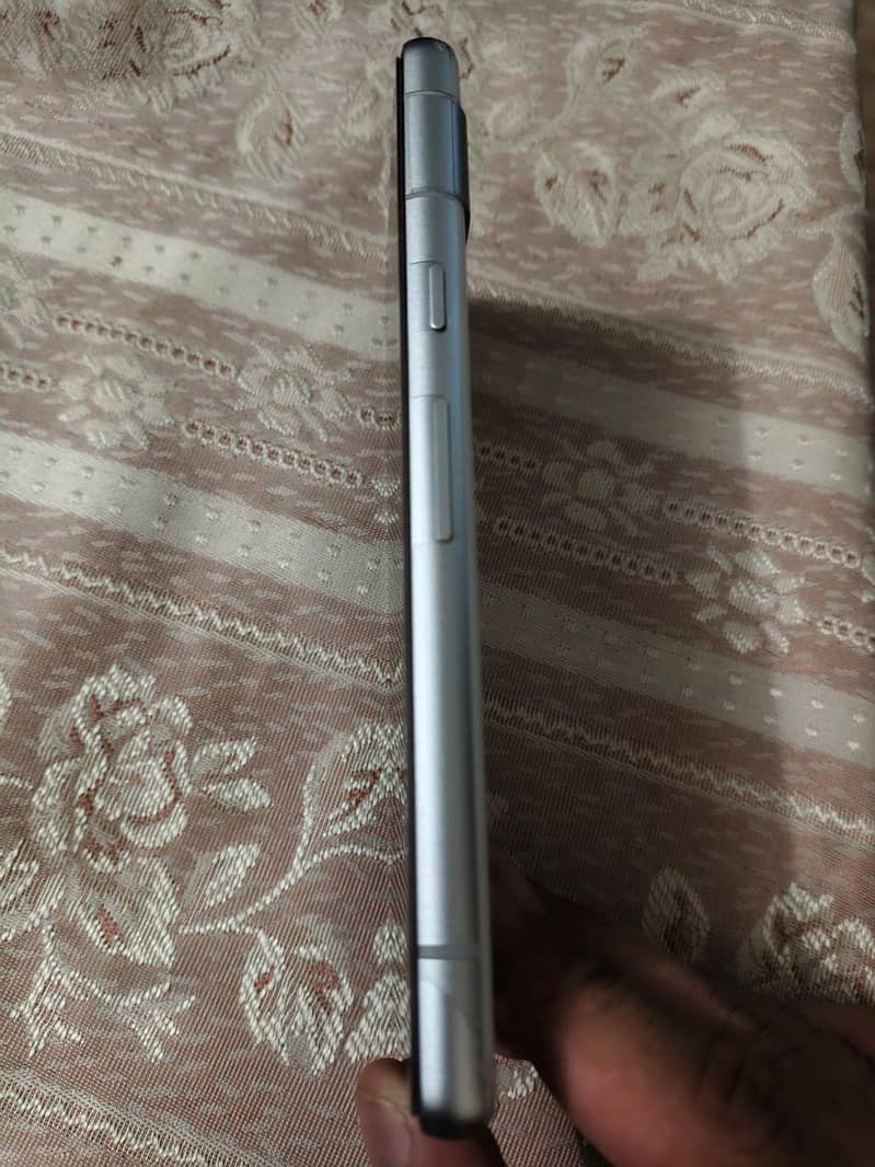 Google Pixel 7a 4