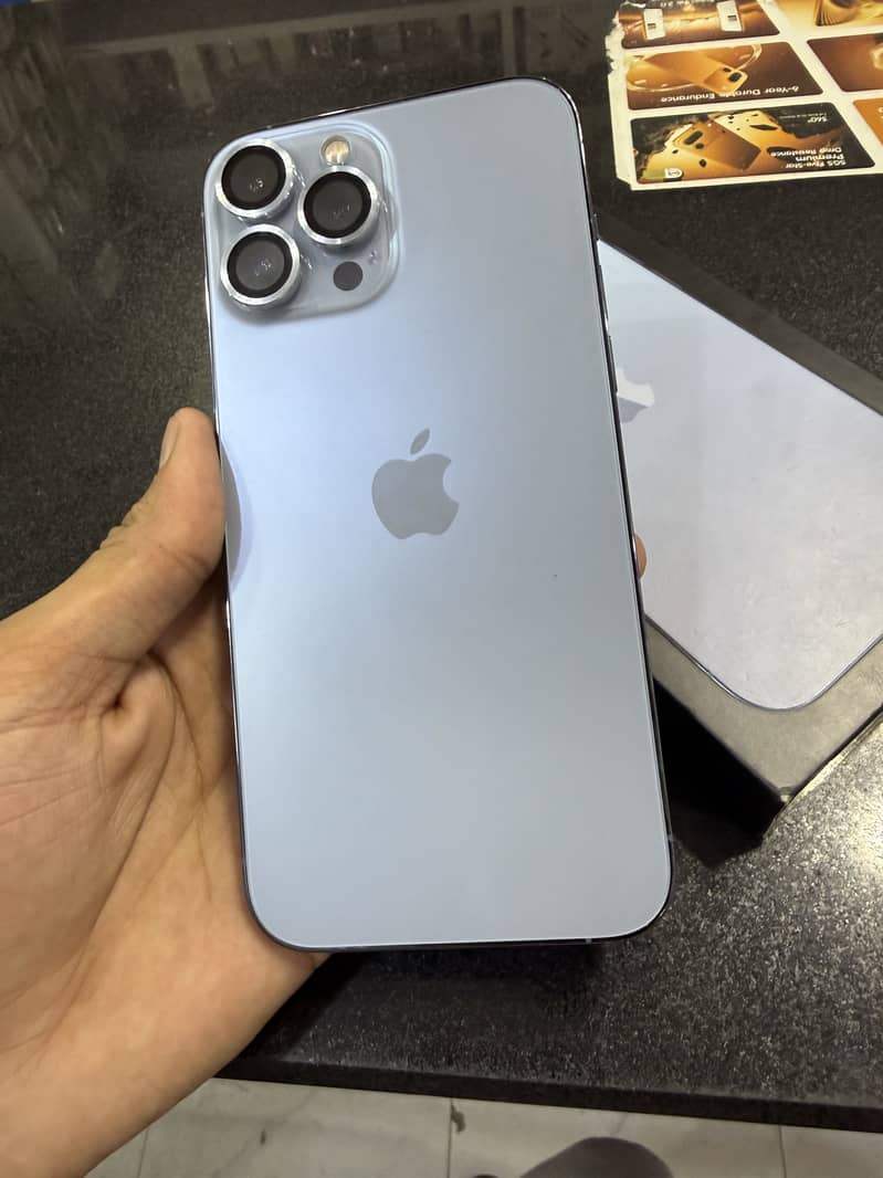 Apple iPhone 13 Pro Max 3