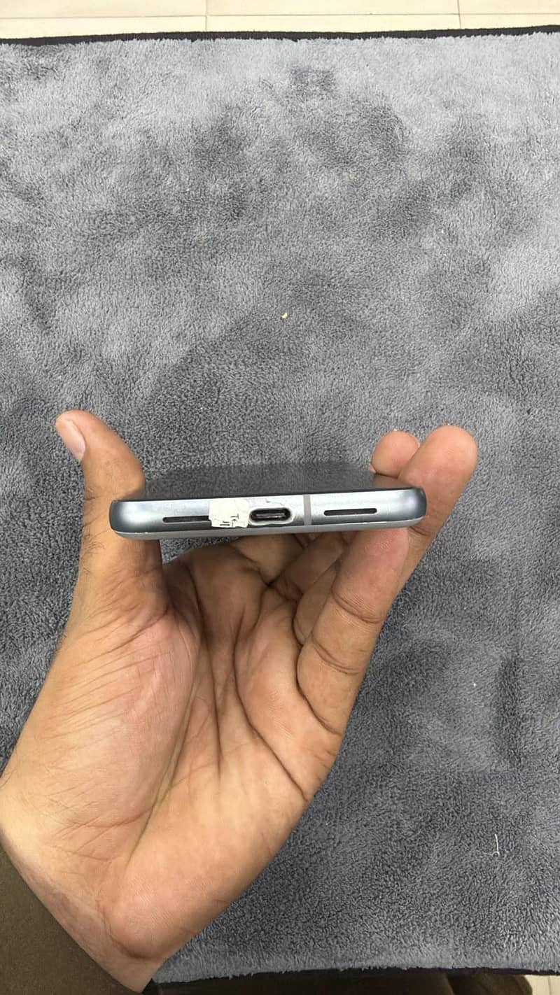 Google Pixel 8 1