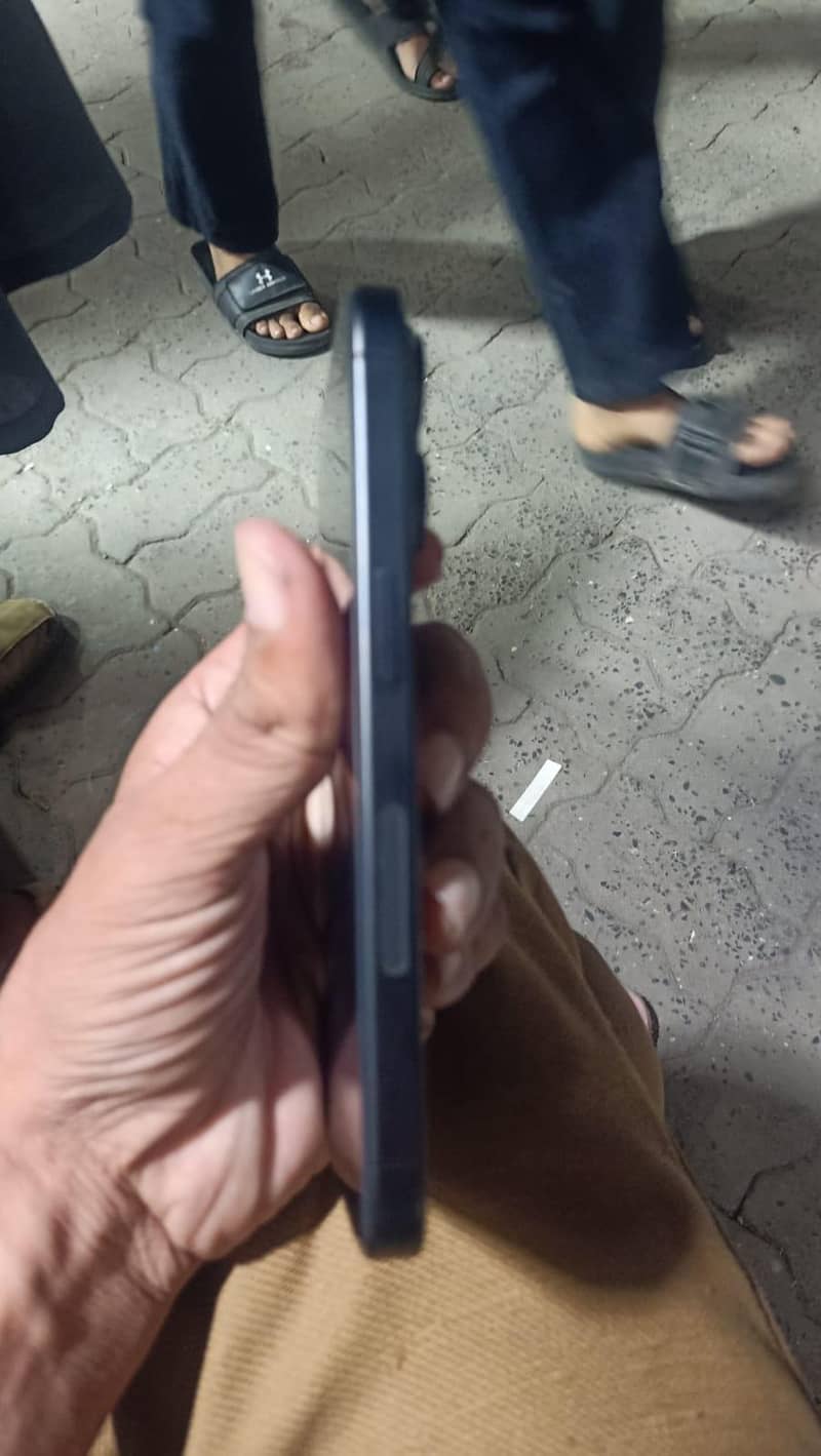 Apple iPhone 15 Pro 2