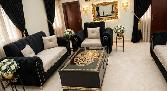 brand new  ssofa heavy structure khud bnawaya h  velet black  and gold