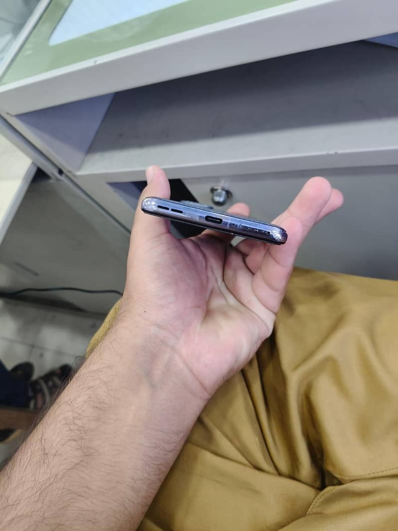 One Plus 9 6