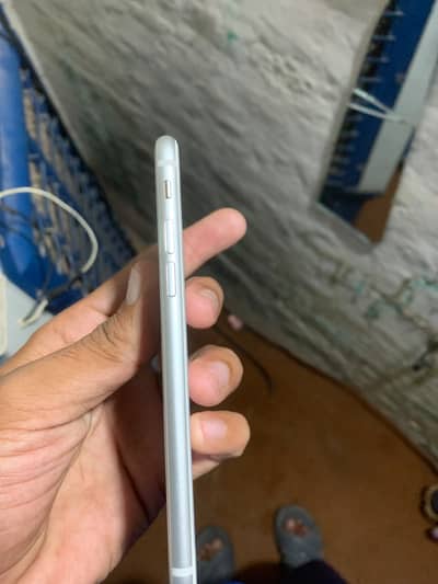 Apple iPhone 8
