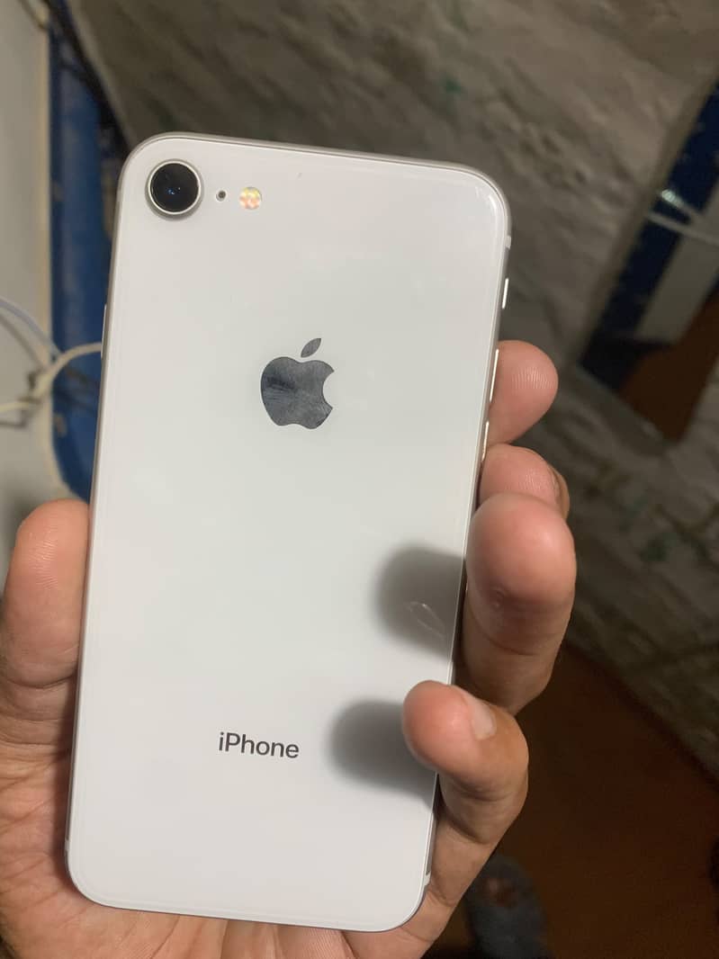 Apple iPhone 8 2