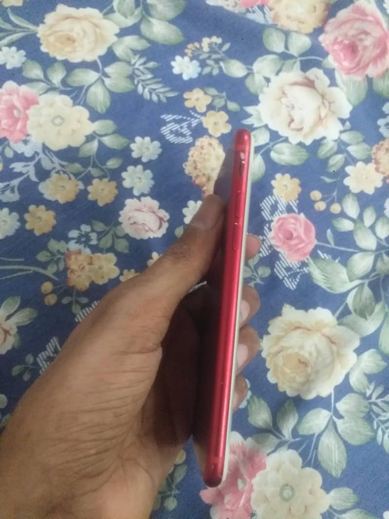 Apple iPhone 7 5
