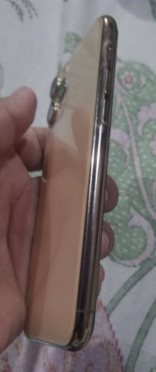 Apple iPhone 11 Pro 0