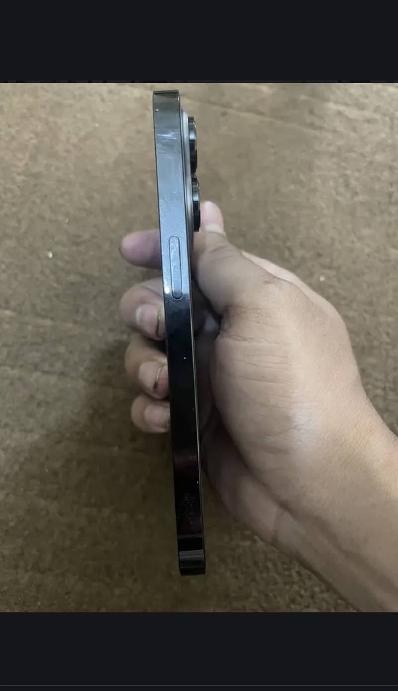 Apple iPhone 14 Pro 1