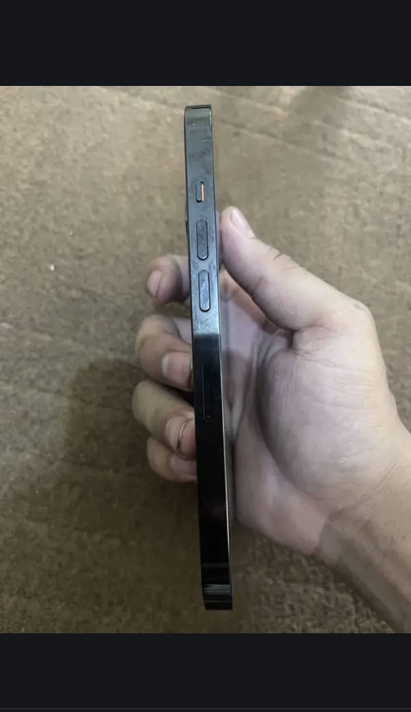 Apple iPhone 14 Pro 2