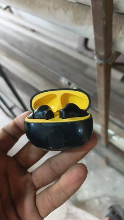 Bluetooth Earbuds For Sale Price: Rs. 1,500/-    Price: Rs. 1,500/-
