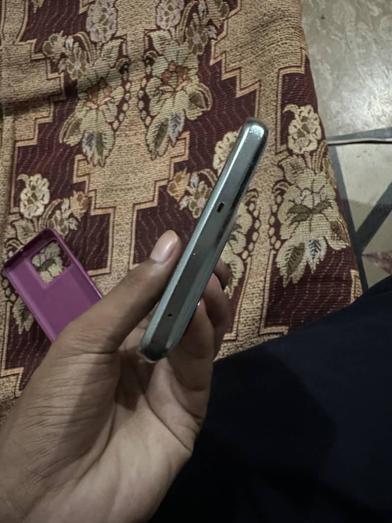 One Plus 10T 5