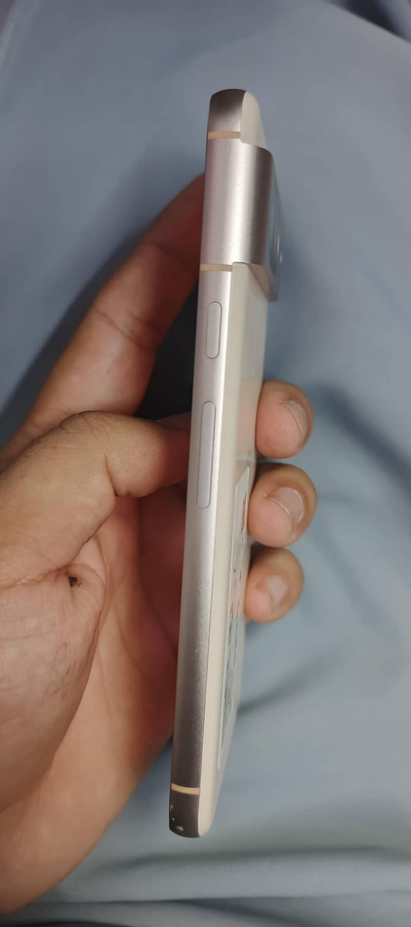 Google Pixel 8 3